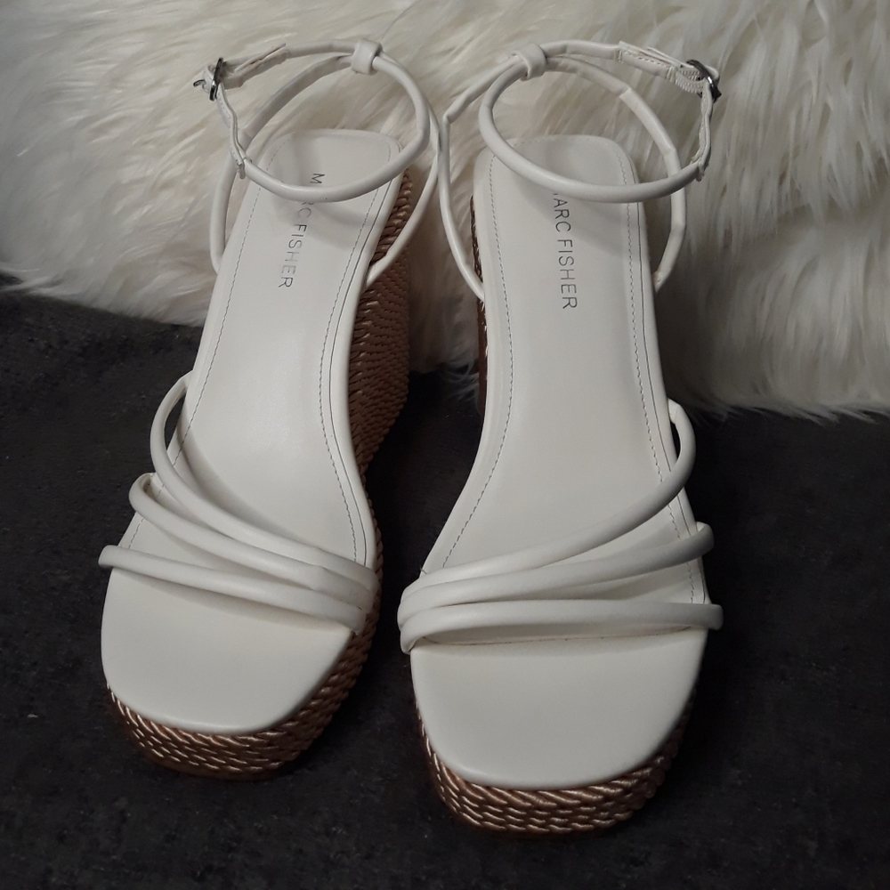 Marc Fisher wedge sandal women's 8M